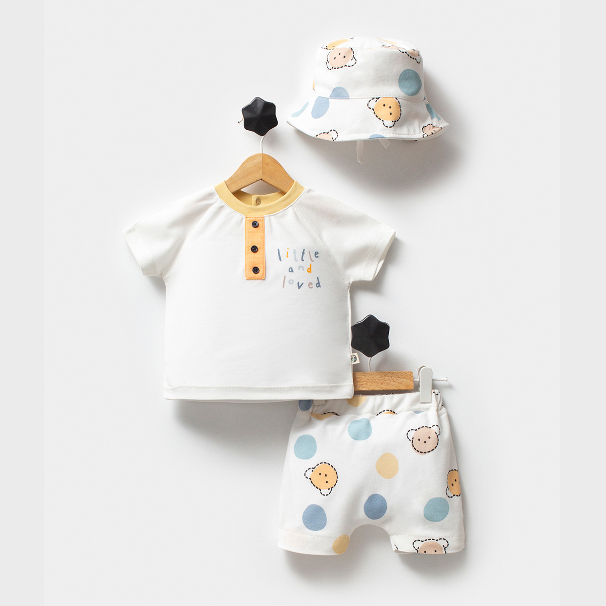 Şapkalı Şortlu 3'lü Alt Üst Erkek Bebek Takım