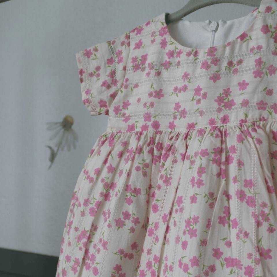 Çiçek Detay Astarlı Kız Bebek Elbise