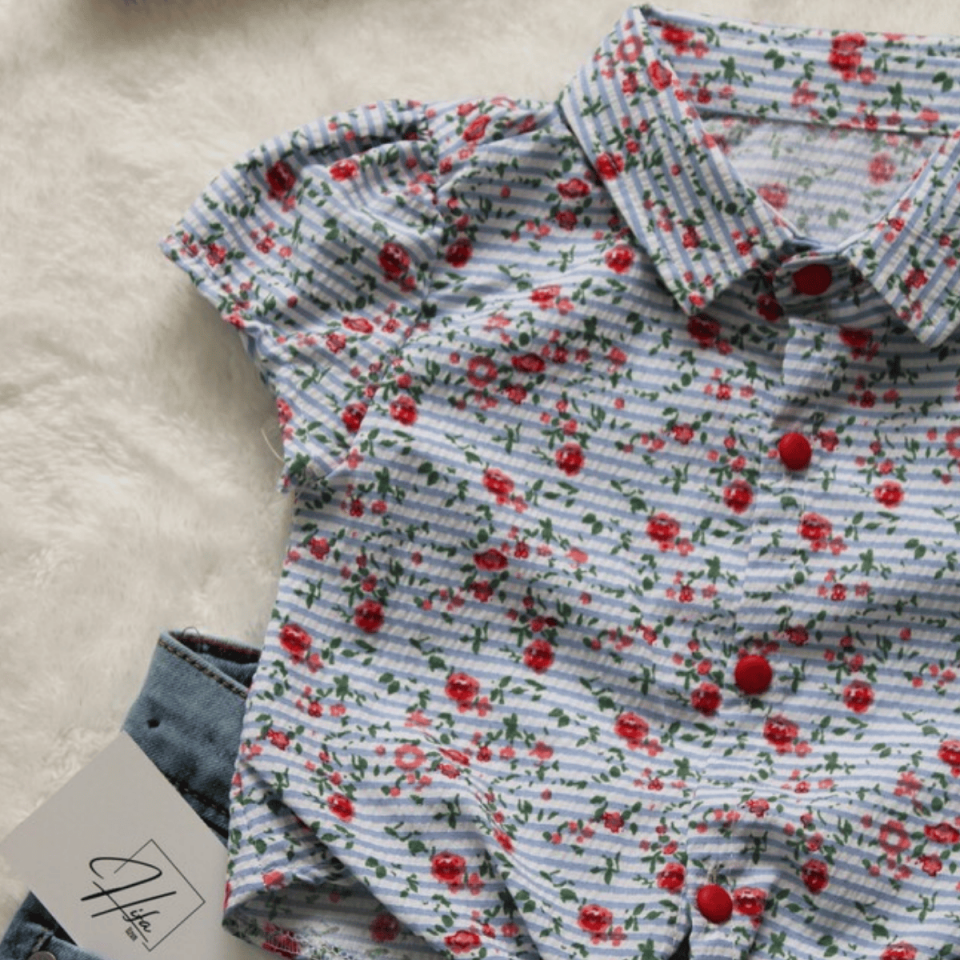 Çiçek Detaylı Gömlek ve Çiçek Nakışlı Kot Şortlu 2'li Kız Bebek Çocuk Takım