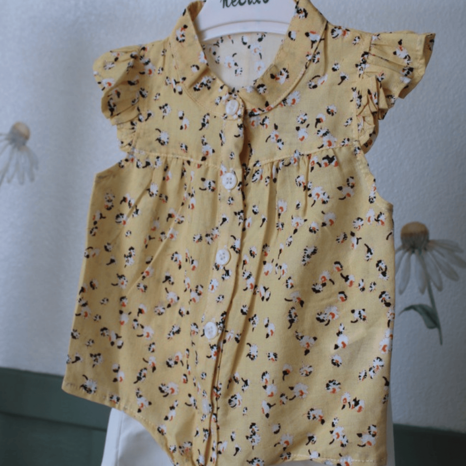 Çiçek Desen Gömlekli Şortlu Kız Bebek 2'li Takım