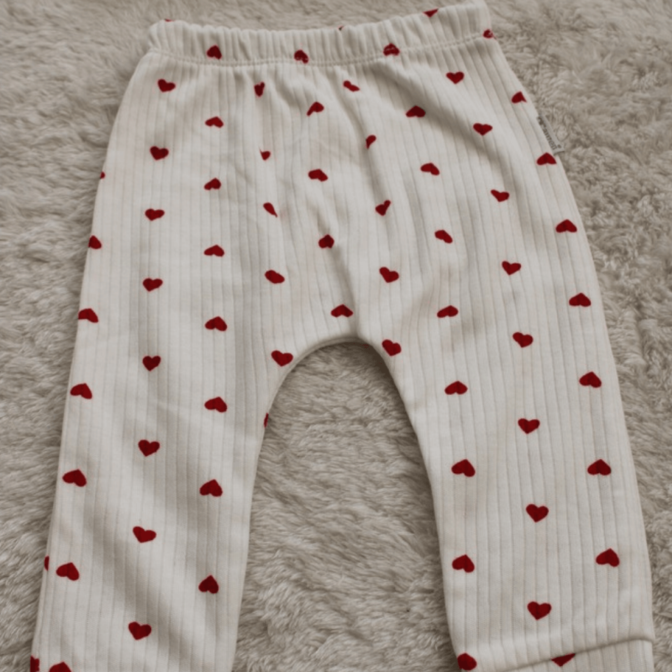 Kalp Baskılı Bereli Fitilli Kumaş 3'lü Kız Bebek Takım