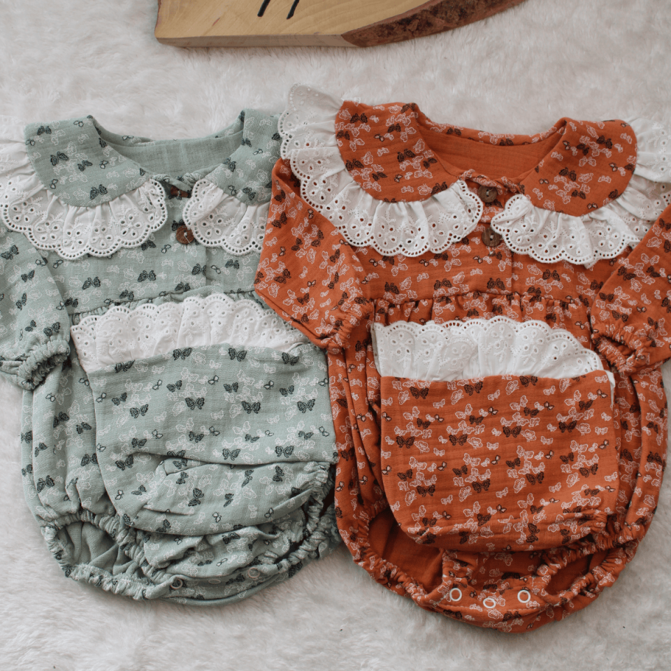 Kelebek Baskılı Şapkalı Fıstolu Müslin Kız Bebek Romper Tulum