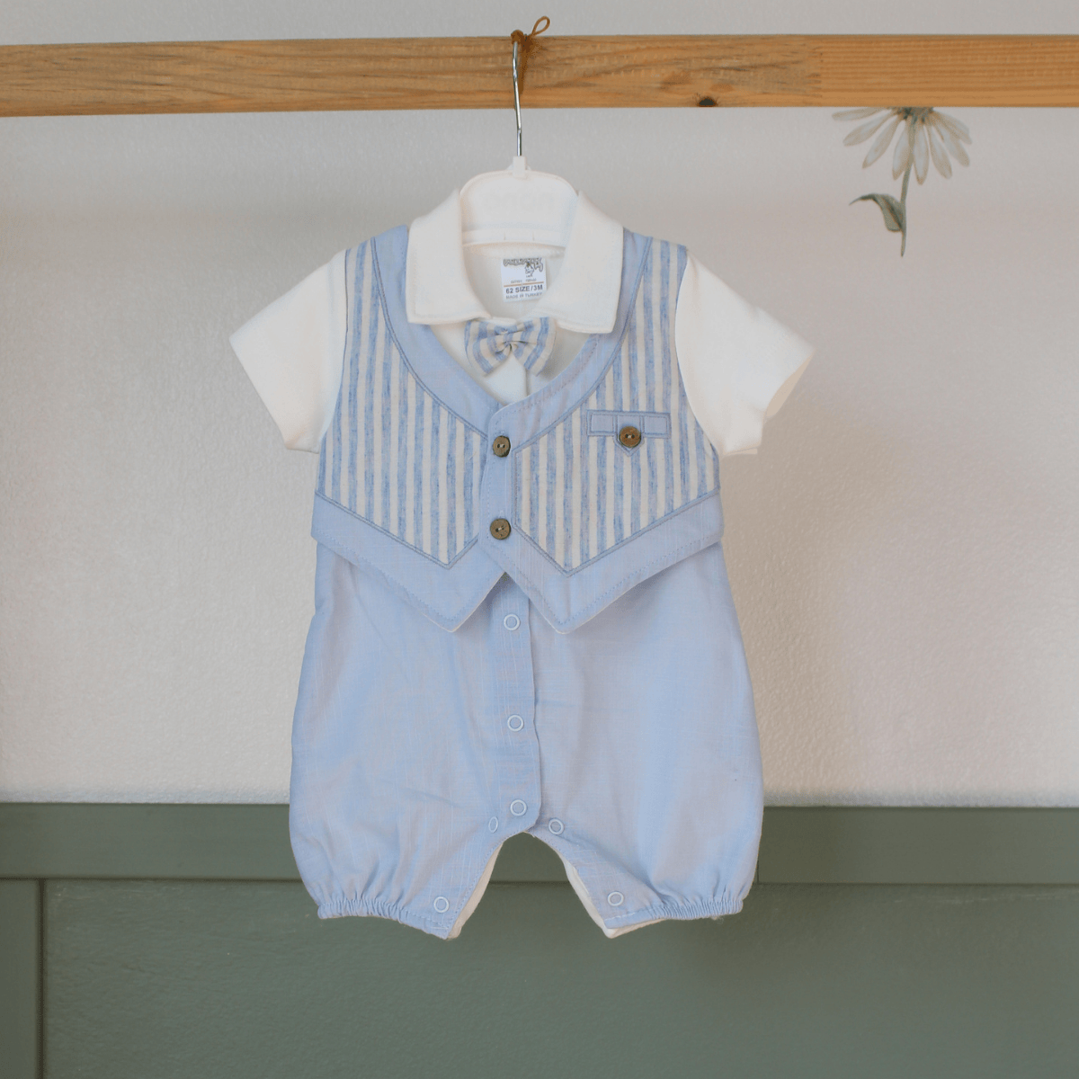 Çizgili Yelekli Erkek Bebek Kısa Tulum