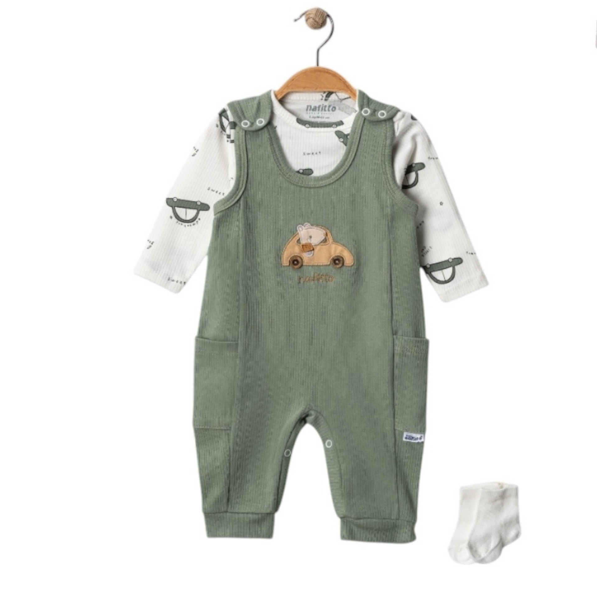 Erkek Bebek Arabalı Çorap Hediyeli Salopet Takım