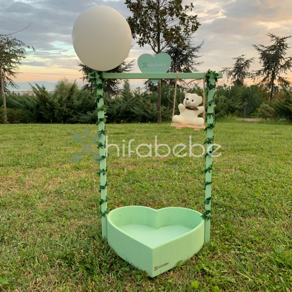 Premium Kalp Sepet Yeşil (Led Işık Hediyeli)