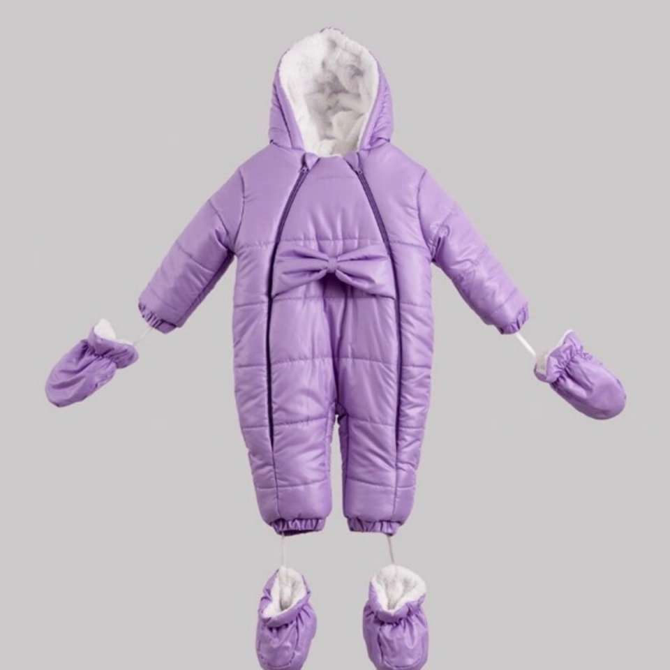 Eldiven ve Patikli Kız Bebek Kozmonot