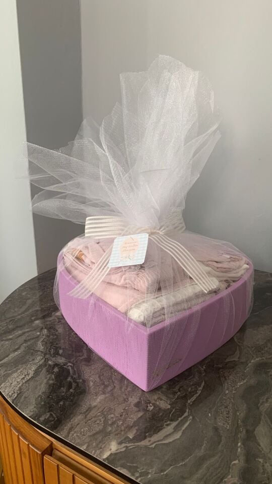 Doğal Ahşap Kalp Kasa