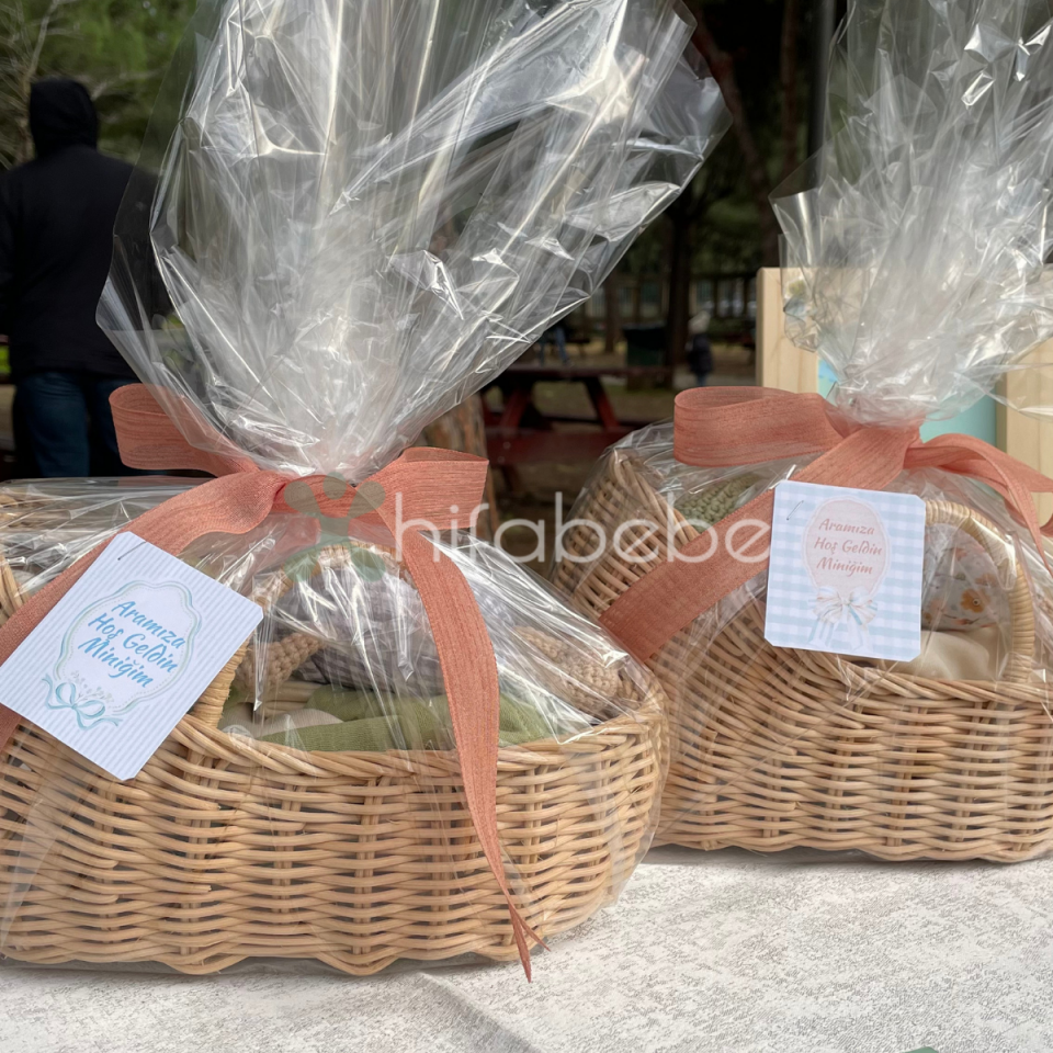 (ÖN SİPARİŞ) Baby Bloom - Zamansız Rattan Hediye Seti (Erkek Bebek) 22*13*14 cm