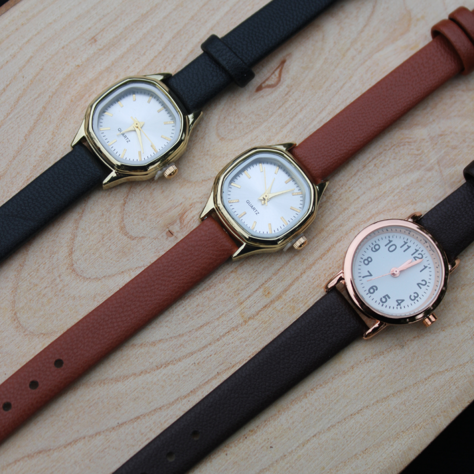 Minimal Retro Vintage Deri Kordon Kadın Kol Saati